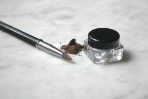 natural eye liner