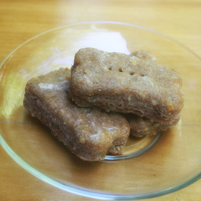 Organic Garlic and Cheese Dog Biscuits